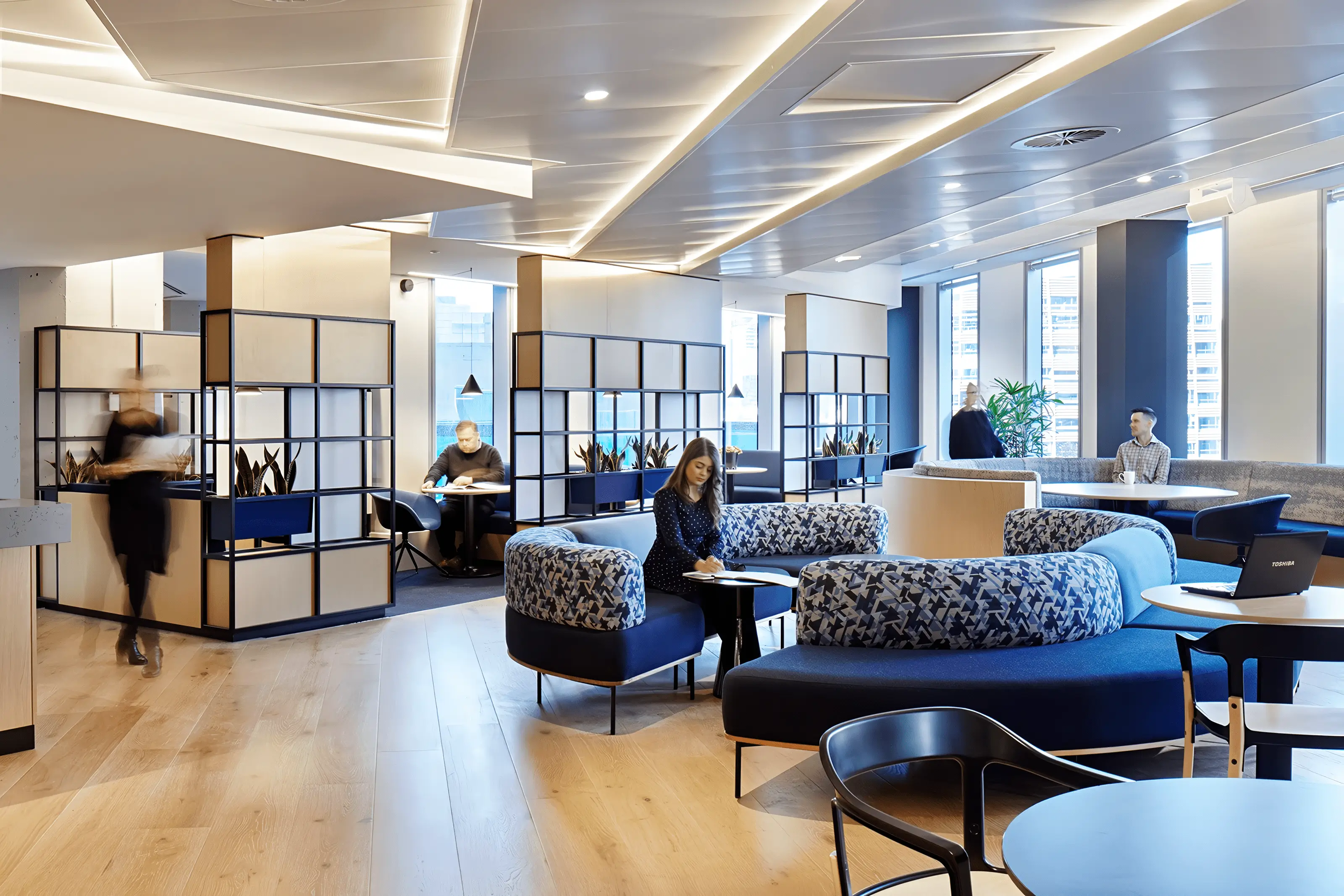 Geyer and Schiavello designs the Bank of Melbourne workspace and featured LEN's Softscape Lounges as part of the furniture.